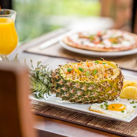 クイーン　グランド　ブティック　ホテル　アンド　スパ プノンペン エクステリア 写真